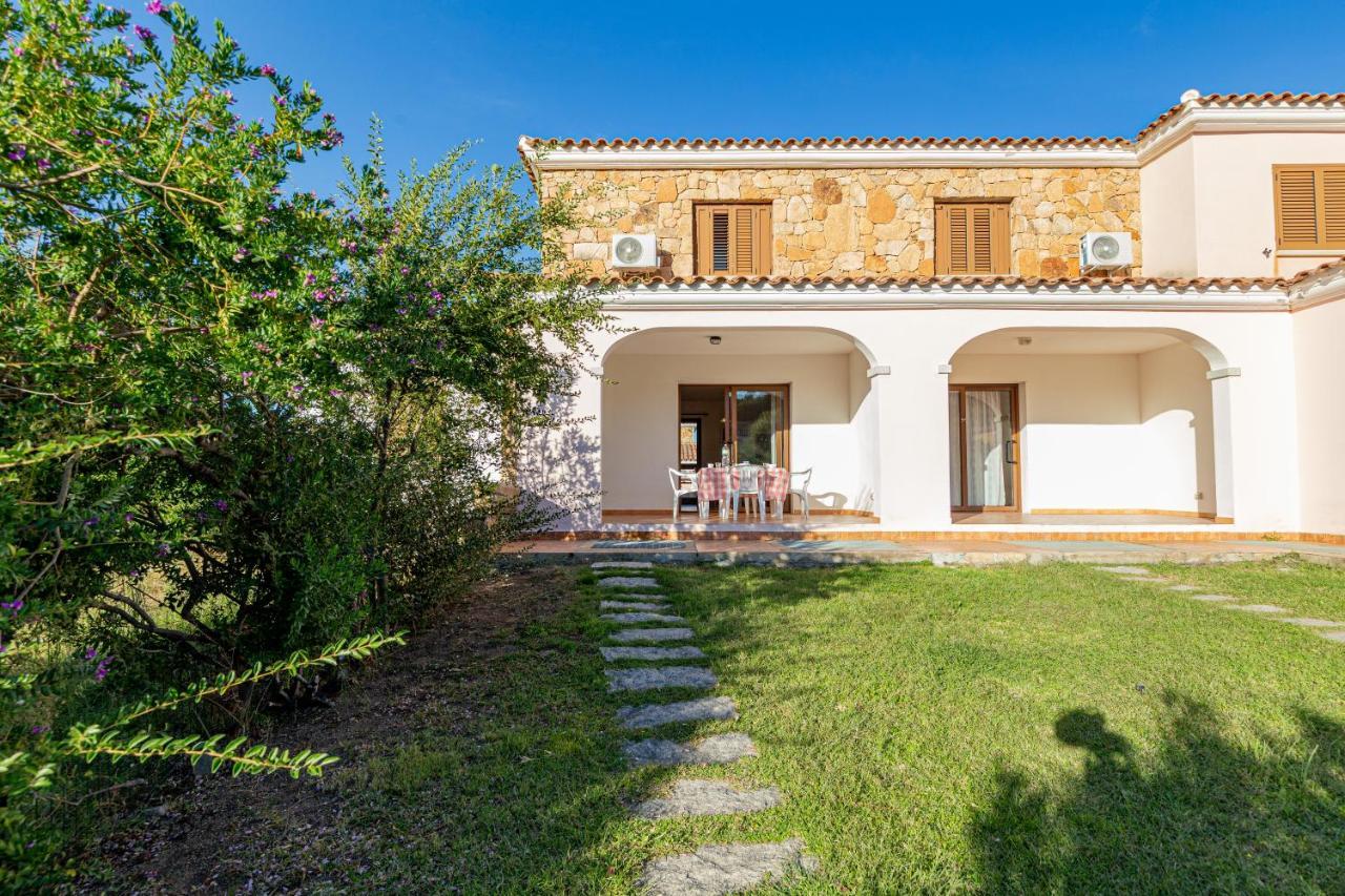 Appartamento Sette Posti Vicino Al Centro Di San Teodoro San Teodoro (Sardinia) Exterior foto